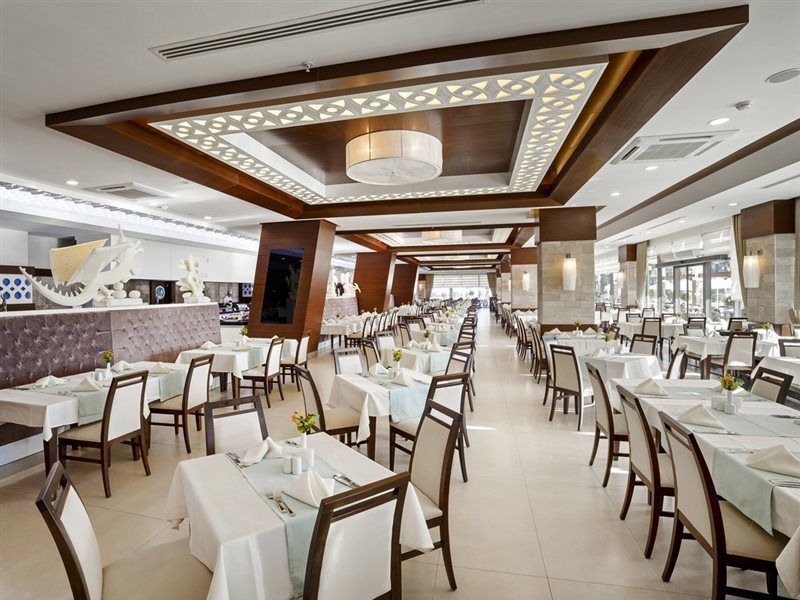 Hotel Luna Blanca & 5*