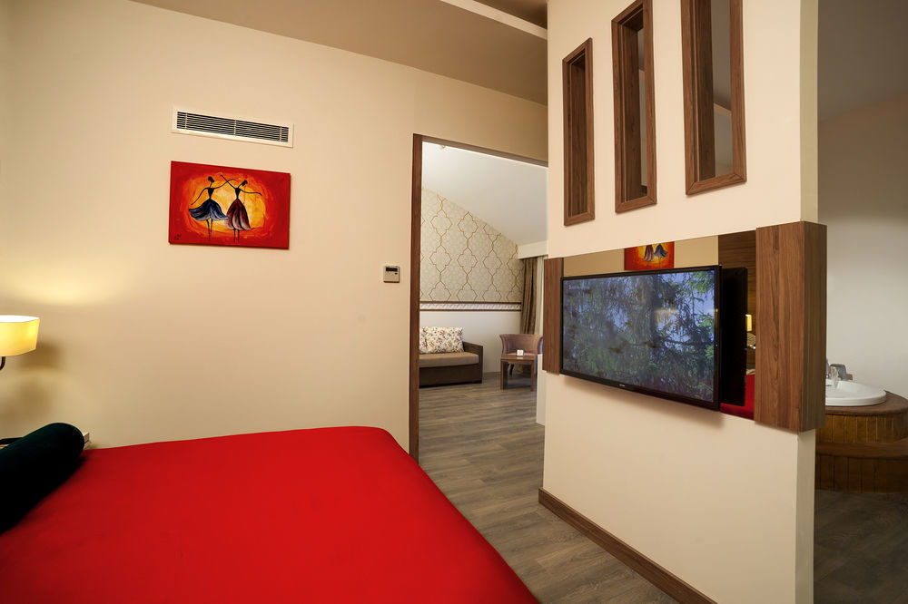 Hotel Luna Blanca & 5*