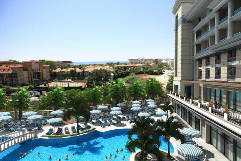 Luna Blanca & Hotel 5*