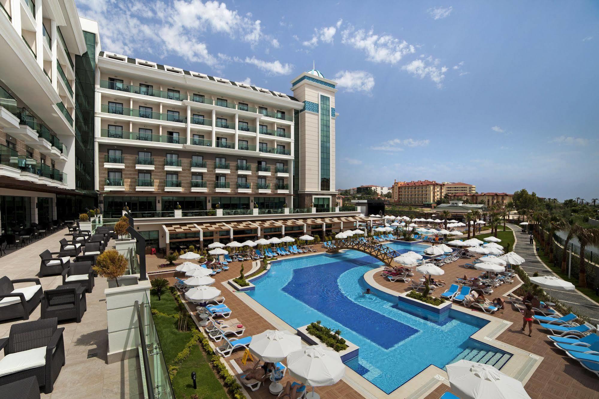 Hotel Luna Blanca & Side